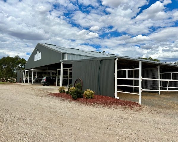 facilities shed and stables
